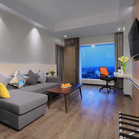 Harper Wahid Hasyim Medan By Aston Hotel Exterior photo
