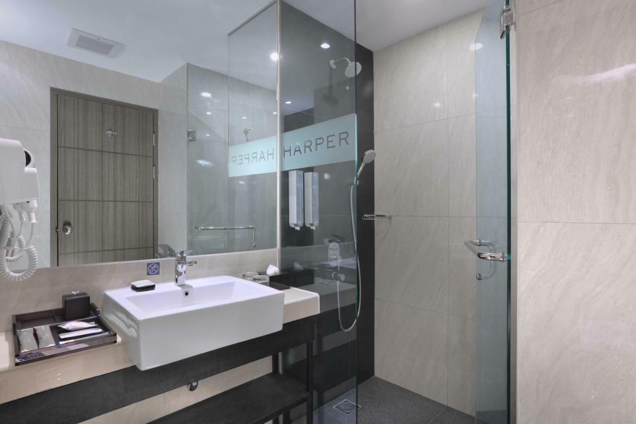 Harper Wahid Hasyim Medan By Aston Hotel Exterior photo